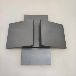 Silicon carbide ceramic plates for crucible support and thermal stability